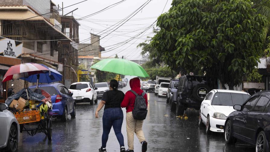 Los aguaceros continuarán hasta el lunes por nueva vaguada; el clima mejoría a partir del martes Los aguaceros continuarán hasta el lunes por nueva vaguada; el clima mejoría a partir del martes