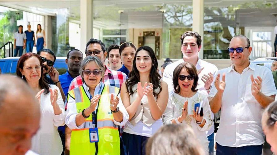 La Alcaldía de Santiago realiza feria de adopción canina La Alcaldía de Santiago realiza feria de adopción canina