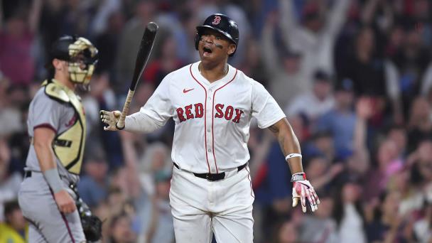 Devers dispara jonrón en la 9na y Medias Rojas superan 7-6 a Bravos