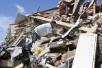 Residentes se recuperan tras tornados que dejaron 27 muertos en Kentucky, Missouri y Virginia