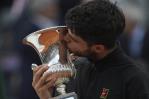 Tenis: Alcaraz se impone a Sinner nuevamente para ganar el Abierto de Italia