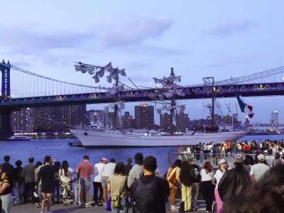 Accidente buque Cuauhtémoc en Nueva York