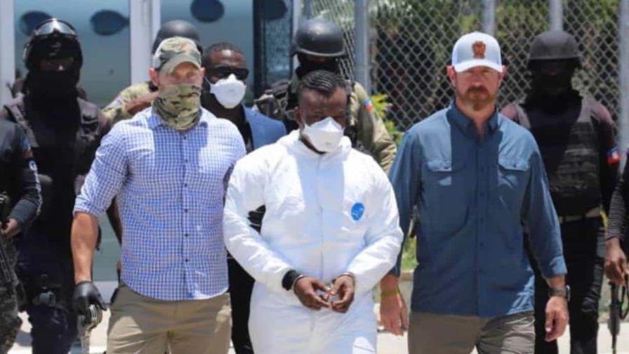 Condenan en EE. UU. a líder de banda haitiana que secuestró a 16 estadounidenses en 2021 Condenan en EE. UU. a líder de banda haitiana que secuestró a 16 estadounidenses en 2021
