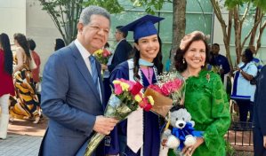 Leonel Fernández felicita a su hija por su graduación de primera maestría: "Me llena de orgullo