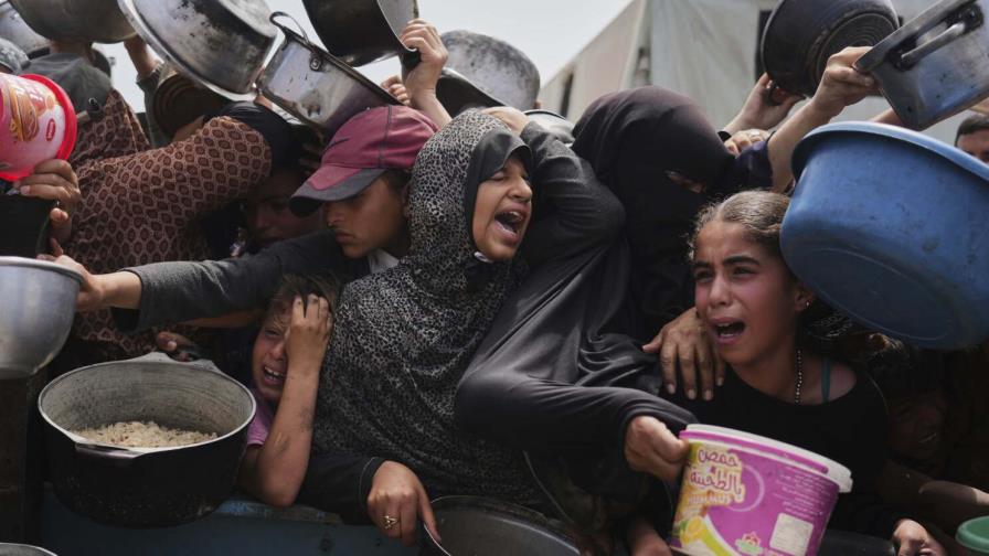 Israel anuncia que suministrará alimentos a Gaza para poder seguir con su ofensiva militar Israel anuncia que suministrará alimentos a Gaza para poder seguir con su ofensiva militar