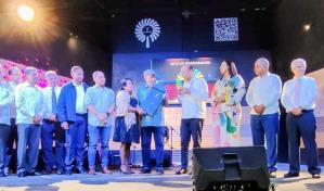 Se inaugura Eco Teatro del Jardín Botánico de Santiago con emotivo acto y homenaje a Freddy Ginebra Se inaugura Eco Teatro del Jardín Botánico de Santiago con emotivo acto y homenaje a Freddy Ginebra