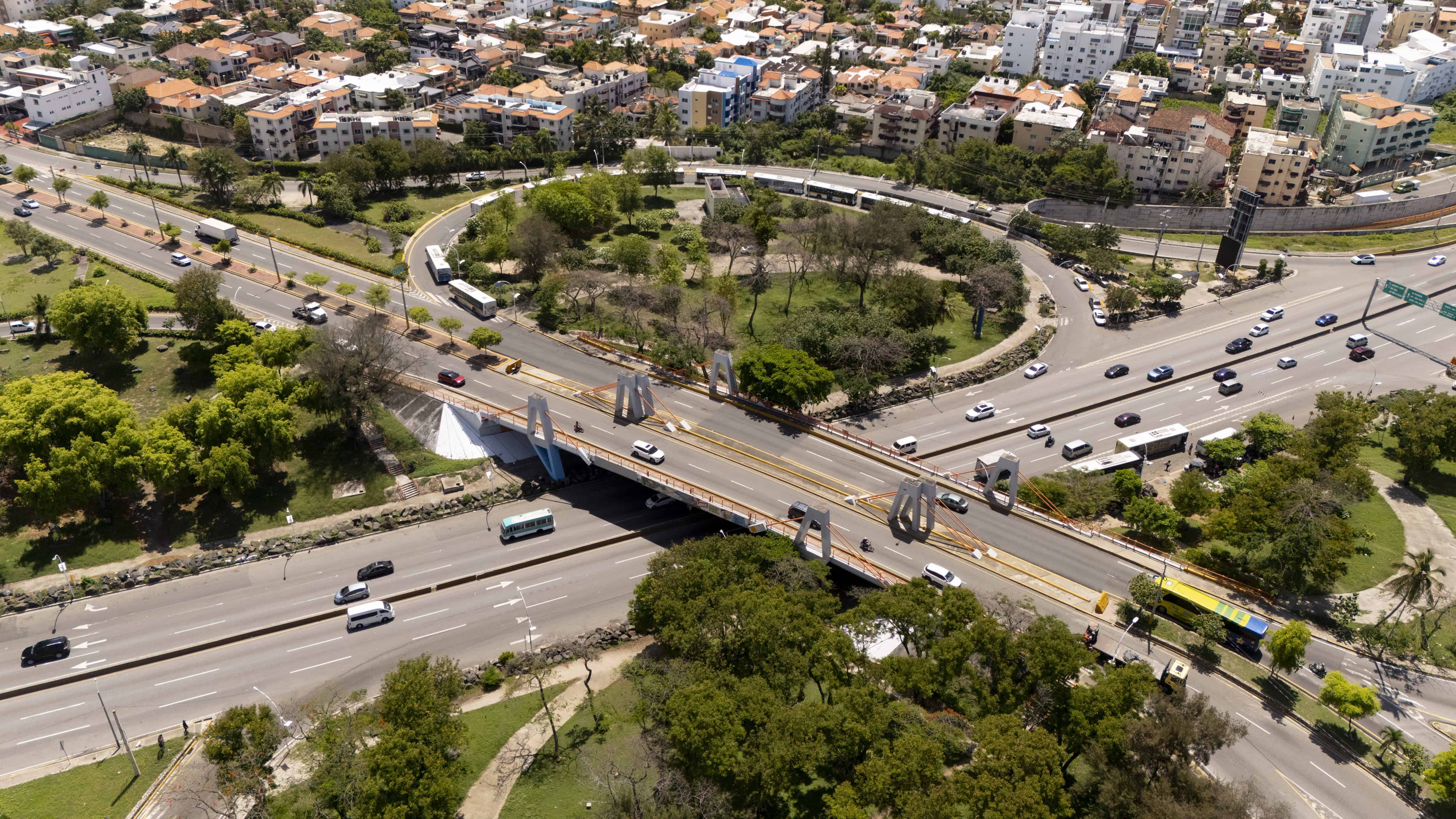 Vista del entono al puente Juan Carlos.