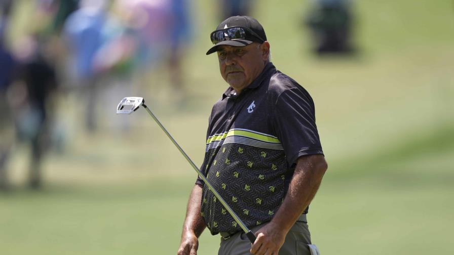Ángel Cabrera gana el Traditions tras retraso por lluvia. Es su primer título grande en gira senior Ángel Cabrera gana el Traditions tras retraso por lluvia. Es su primer título grande en gira senior