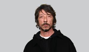 El diseñador Pierpaolo Piccioli nombrado director artístico de Balenciaga El diseñador Pierpaolo Piccioli nombrado director artístico de Balenciaga