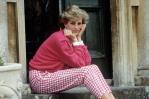 Sale a subasta una colección de más de 200 icónicas piezas del armario de Lady Di