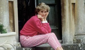 Sale a subasta una colección de más de 200 icónicas piezas del armario de Lady Di