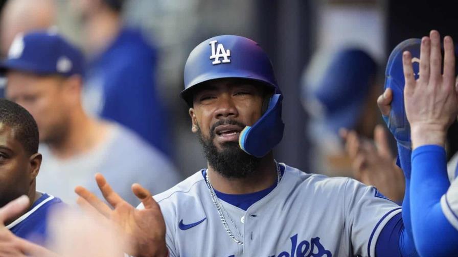 Teoscar Hernández es reactivado por los Dodgers de Los Ángeles Teoscar Hernández es reactivado por los Dodgers de Los Ángeles