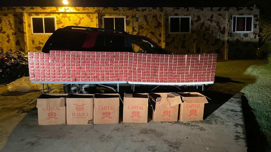 Decomisan más de 79 mil unidades de cigarrillos transportadas en una yipeta en Loma de Cabrera Decomisan más de 79 mil unidades de cigarrillos transportadas en una yipeta en Loma de Cabrera
