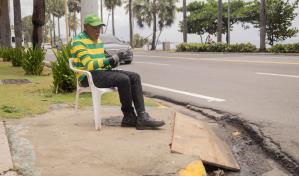 Vehículos pesados dañan infraestructura vial en la calle Pasteur Vehículos pesados dañan infraestructura vial en la calle Pasteur