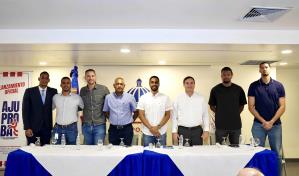 Jugadores profesionales dominicanos de baloncesto presentan su asociación Jugadores profesionales dominicanos de baloncesto presentan su asociación