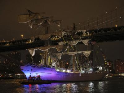 Despiden a tripulante muerta en choque de buque Cuauhtémoc