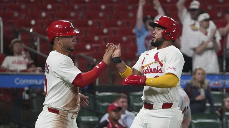 Gray y Donovan impulsan victoria de Cardenales sobre los Tigres, líderes de la MLB