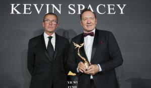 Kevin Spacey recibe un premio a toda su carrera en el Festival de Cannes