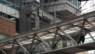 Microsoft anuncia acuerdo con Musk para albergar su chatbot de IA