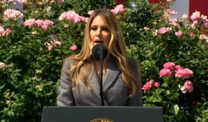 Trump promulga ley que prohíbe pornografía vengativa y desnudos creados por IA