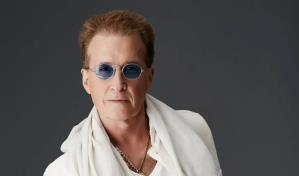 Emmanuel regresa al Teatro Nacional con un espectáculo lleno de emoción y modernidad