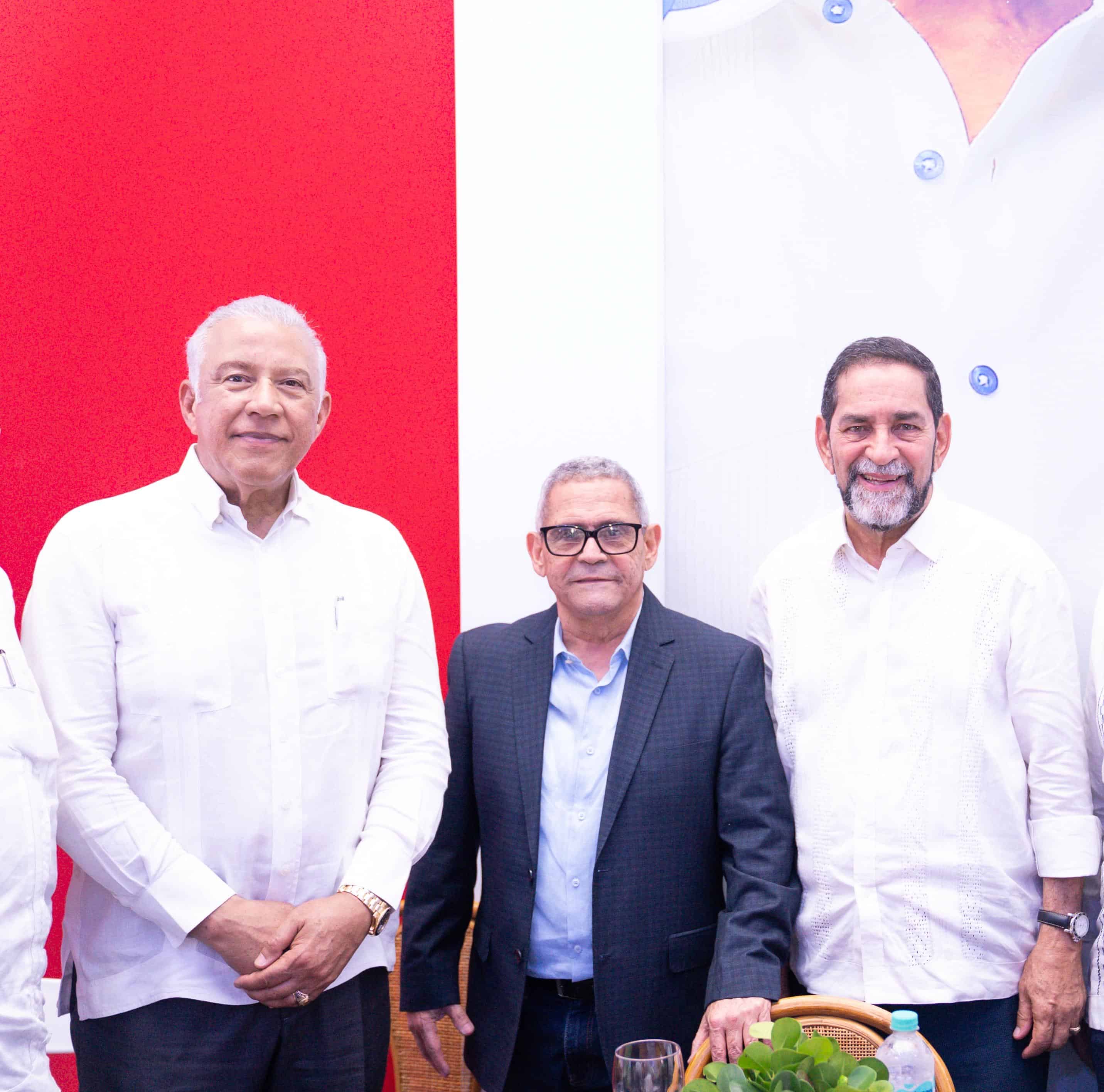Andrés Bautista, Bolívar Cartagena y Eligio Jáquez.