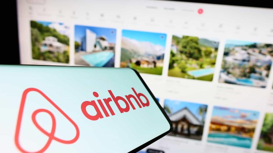 Alarma en Europa por Airbnb: el eco de 65,000 anuncios ilegales bloqueados en España resuena en RD Alarma en Europa por Airbnb: el eco de 65,000 anuncios ilegales bloqueados en España resuena en RD
