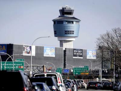 Avión aborta despegue en LaGuardia para evitar colisión en pista