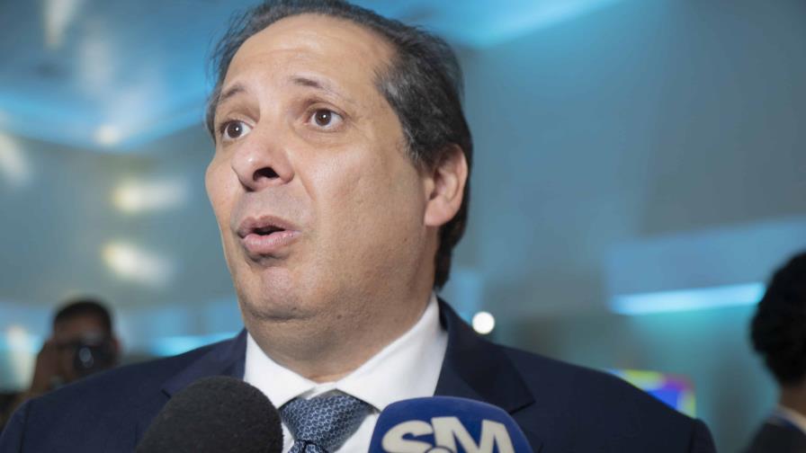 Ministro de Salud dice que trabaja en programas para reducir embarazo adolescente Ministro de Salud dice que trabaja en programas para reducir embarazo adolescente
