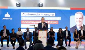 Abinader insta a jóvenes a mantener viva la indignación frente a las injusticias Abinader insta a jóvenes a mantener viva la indignación frente a las injusticias