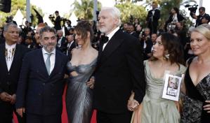 Paul Mescal brilla en Cannes junto a Assange y Correa en estreno multitudinario