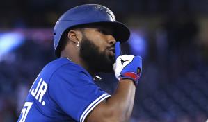 Vladimir Guerrero Jr. aporta cuadrangular en el triunfo de los Azulejos