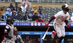 Kody Clemens conecta doblete decisivo y Mellizos derrotan a Guardianes