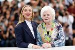 Scarlett Johansson rinde tributo a su abuela en su ópera prima, Eleanor the Great Scarlett Johansson rinde tributo a su abuela en su ópera prima, Eleanor the Great