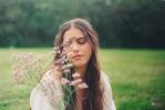 La cantautora Cristina Casado lanza este viernes su primer sencillo Lilac junto a su videoclip