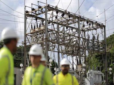 EEUU cambia plan energético para Puerto Rico y mejorar la red
