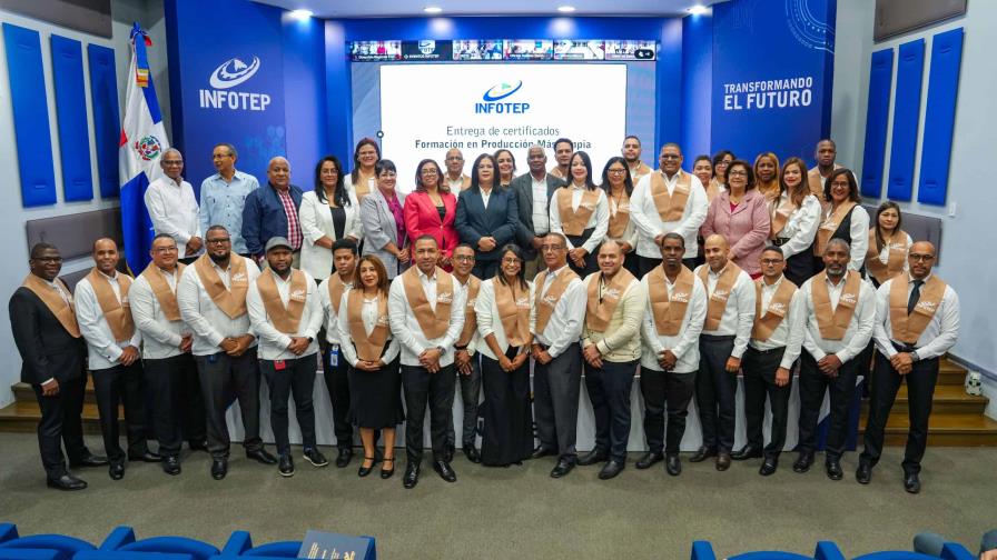 Infotep celebra la Semana "El Planeta en tus Manos" y certifica a 50 colaboradores Infotep celebra la Semana "El Planeta en tus Manos" y certifica a 50 colaboradores