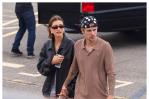 El controversial mensaje que Justin Bieber dejó a Hailey por su portada en Vogue genera críticas El controversial mensaje que Justin Bieber dejó a Hailey por su portada en Vogue genera críticas