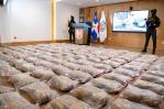 Arrestan hombre vinculado a 334 paquetes de droga ocupados en auyamas artificiales en puerto Caucedo Arrestan hombre vinculado a 334 paquetes de droga ocupados en auyamas artificiales en puerto Caucedo