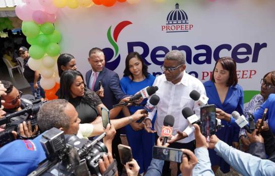 "Renacer Contigo": un programa para transformar la vida de los vendedores informales
