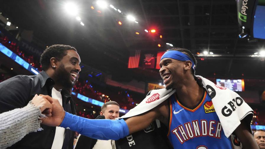 VIDEO | Con un Rolex para cada compañero, Gilgeous-Alexander celebró su premio como MVP de la NBA VIDEO | Con un Rolex para cada compañero, Gilgeous-Alexander celebró su premio como MVP de la NBA