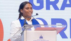 Así fue que Carla Acevedo pasó de la exclusión a luchar por sus sueños; una nini que va por más