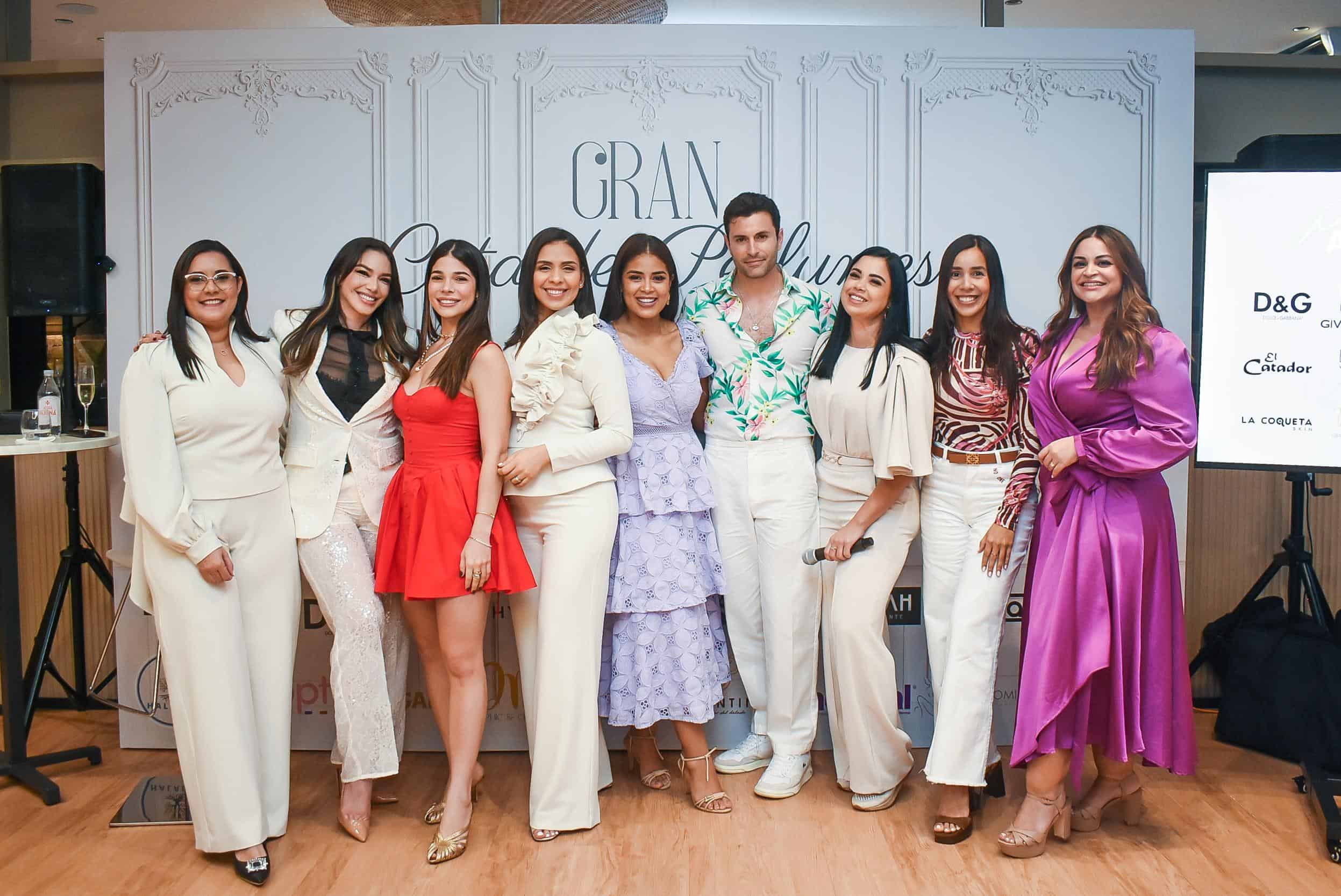 Noelia Fuster, Hony Estrella, Pamela Abreu, Génesis Gil, Pamela de León,Andreas Skevouli,  Mari´a Angélica Ureña, Lily Mateo  y Anamía Abreu.