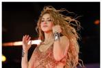 Shakira, la estrella que cayó con gracia... y siguió bailando Shakira, la estrella que cayó con gracia... y siguió bailando