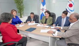 Miembros de la Cámara de Cuentas presentan su declaración jurada de bienes