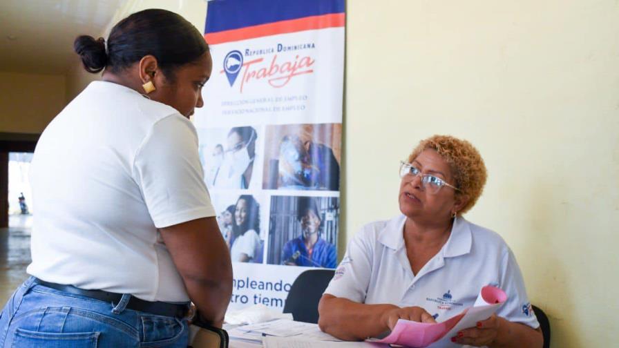 El Ministerio de Trabajo convoca a feria de empleo este viernes con 318 vacantes El Ministerio de Trabajo convoca a feria de empleo este viernes con 318 vacantes