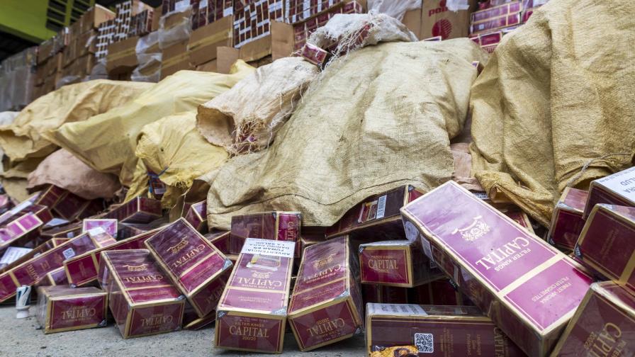 El contrabando de cigarrillos, alcohol y fármacos costó RD$4,500 millones al Estado en cuatro años El contrabando de cigarrillos, alcohol y fármacos costó RD$4,500 millones al Estado en cuatro años