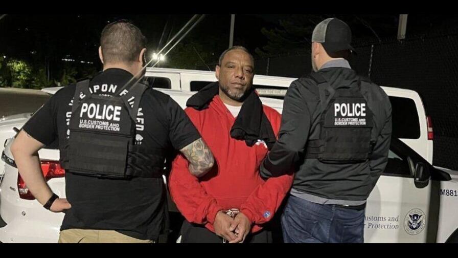 Migración de EE. UU. arresta a dominicano buscado por varios delitos en República Dominicana Migración de EE. UU. arresta a dominicano buscado por varios delitos en República Dominicana