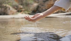 ¿Cuál es la situación del agua en el mundo? Hidrogeóloga francesa advierte sobre varios riesgos