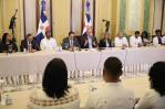 Abinader reconoce labor histórica y fundamental de médicos forenses tras la tragedia del Jet Set